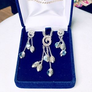Diamond & Aquamarine Necklace with Earrings